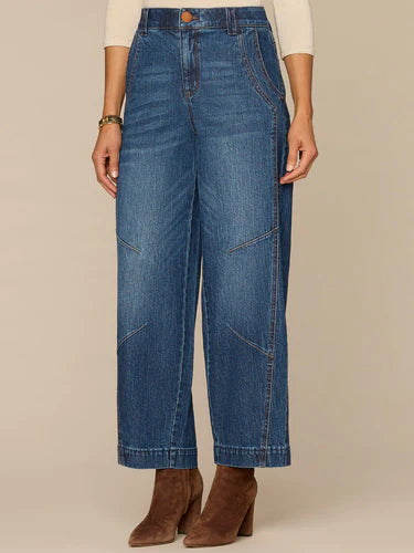 Relaxed Barrel Leg Jean with Snap Hem