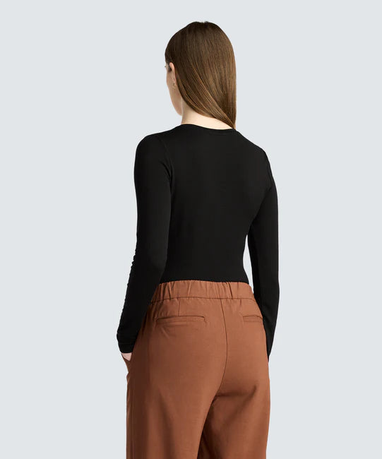 Slim Merino Long Sleeve V‑Neck